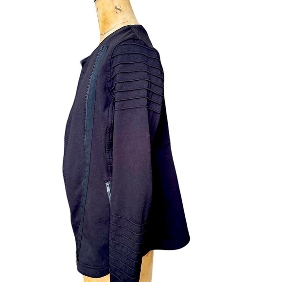 Athleta asymmetrical black long sleeve jacket size small style 982849-00 - Picture 5 of 5